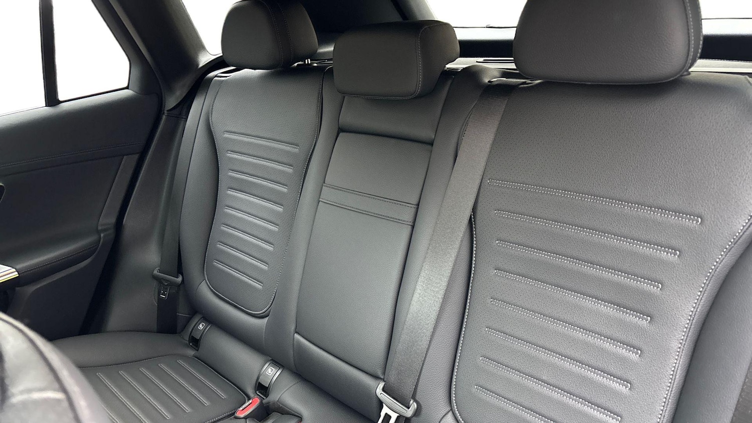 Used Mercedes-Benz GLC 2023 for sale - 77689415: Photo 12