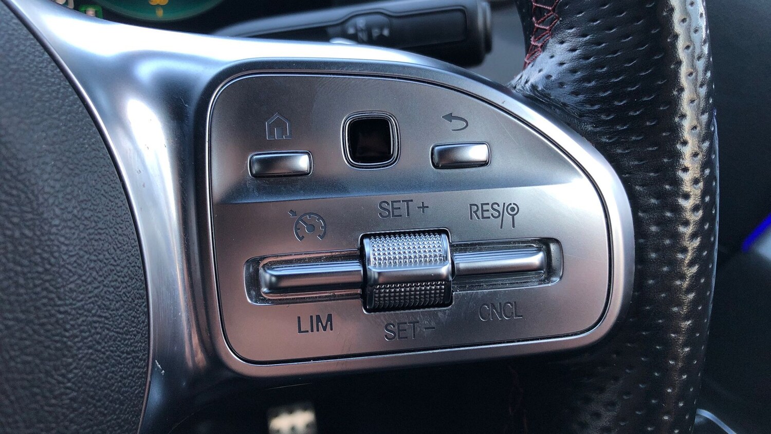 Used Mercedes-Benz EQA 2021 for sale - 76951489: Photo 31