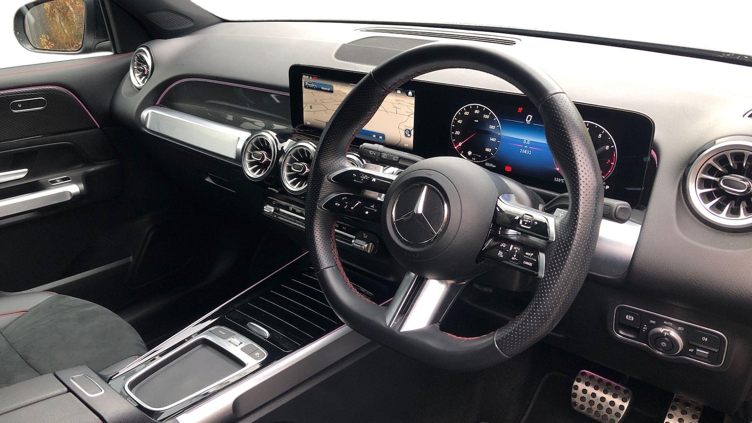 Used Mercedes-Benz GLB 2024 for sale - 76413504: Photo 3