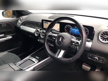 Used Mercedes-Benz GLB 2024 for sale - 76413504: Photo