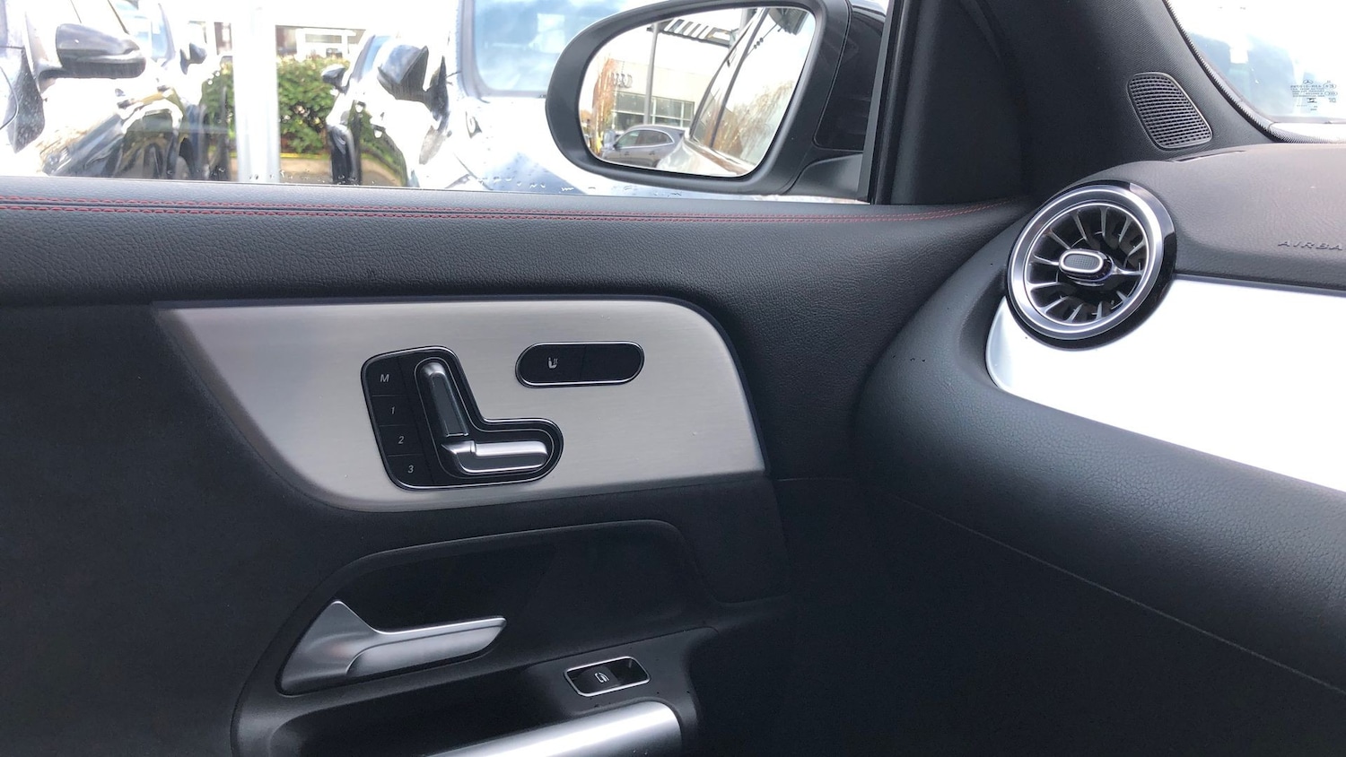 Used Mercedes-Benz GLA 2024 for sale - 77354997: Photo 29