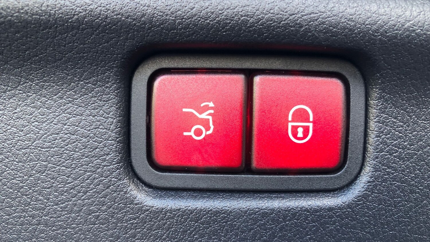 Used Mercedes-Benz C Class 2023 for sale - 76951486: Photo 21