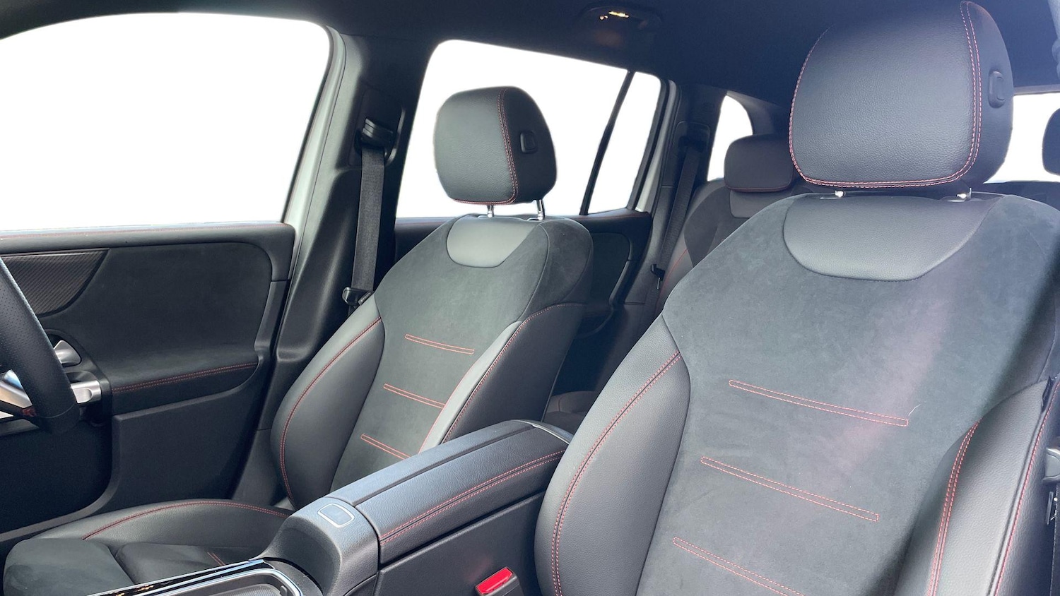 Used Mercedes-Benz GLB 2025 for sale - 76464535: Photo 11