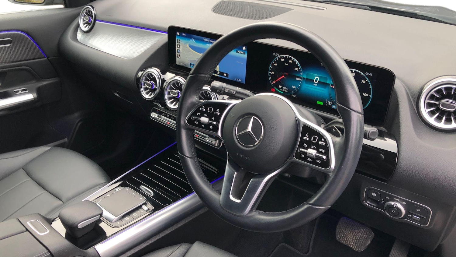 Used Mercedes-Benz EQA 2021 for sale - 76453396: Photo 3