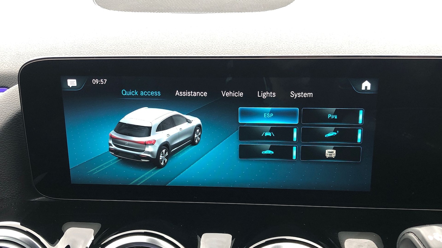 Used Mercedes-Benz EQA 2021 for sale - 76453396: Photo 31