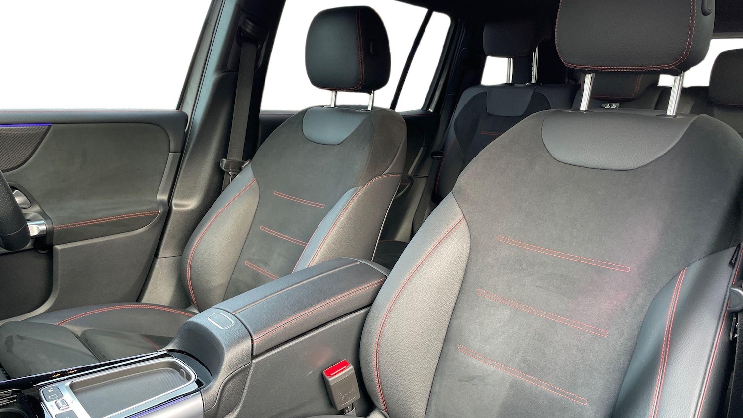 Used Mercedes-Benz GLB 2025 for sale - 77254245: Photo 11