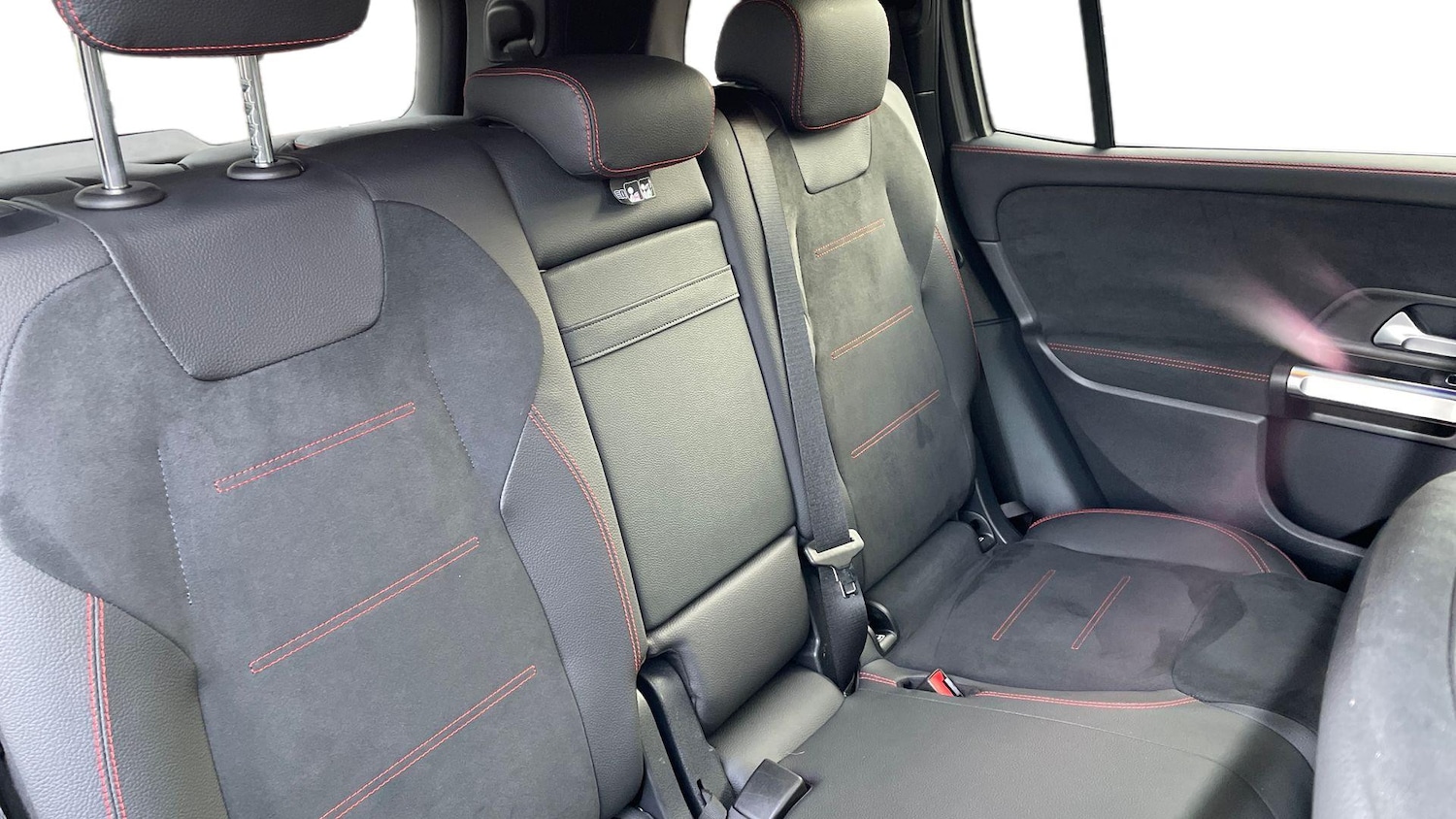 Used Mercedes-Benz GLB 2025 for sale - 77254245: Photo 12