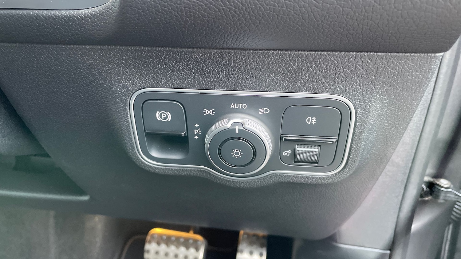 Used Mercedes-Benz GLB 2025 for sale - 77254245: Photo 31