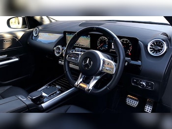 Used Mercedes-Benz GLA 2023 for sale - 76739715: Photo