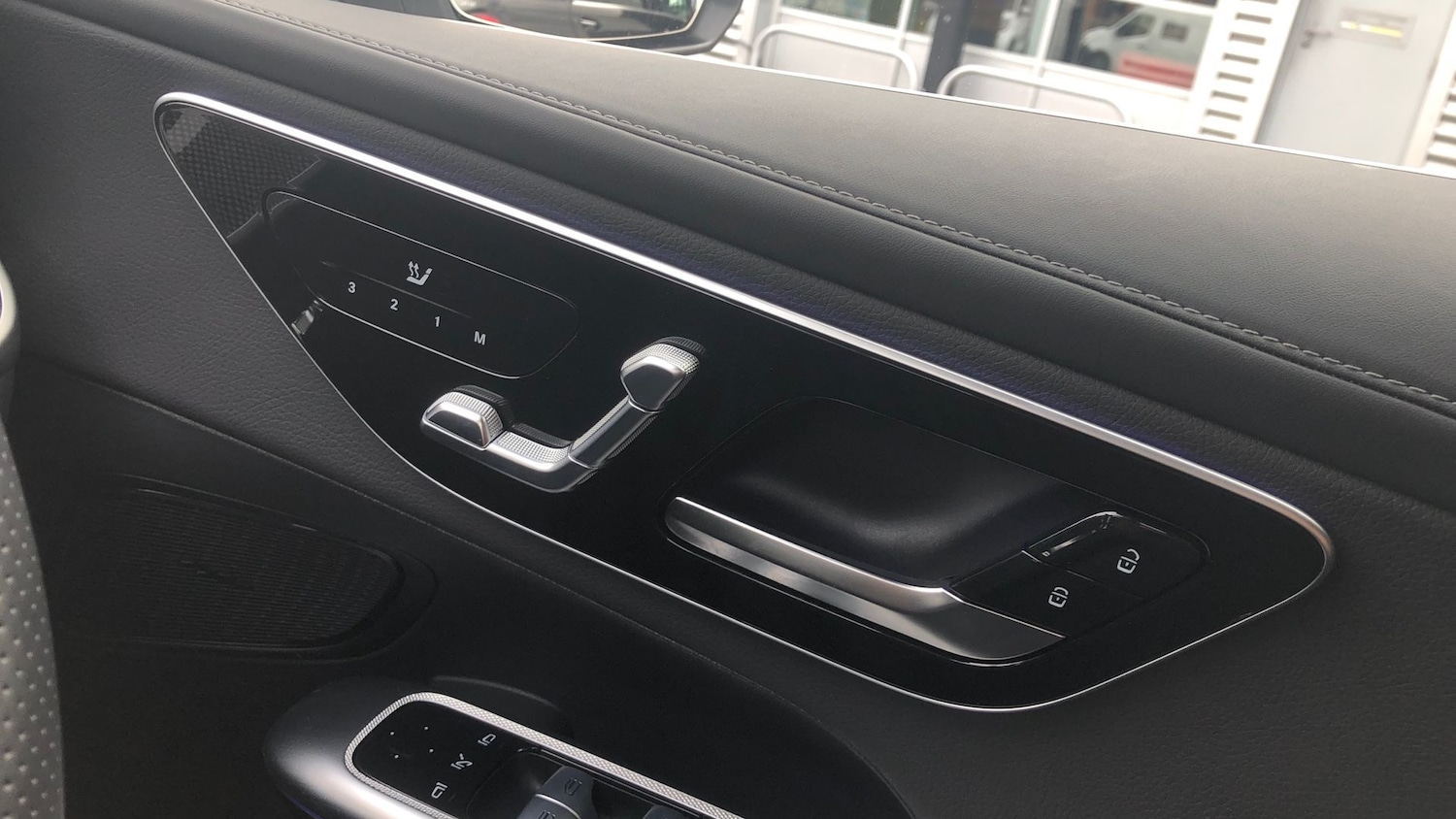 Used Mercedes-Benz GLC 2024 for sale - 76532288: Photo 24