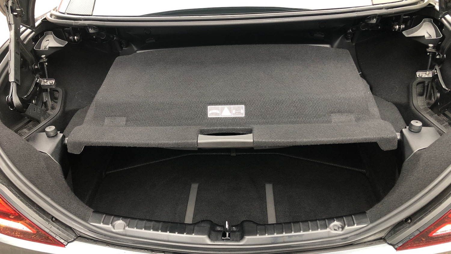 Used Mercedes-Benz SLC 2017 for sale - 76413832: Photo 21