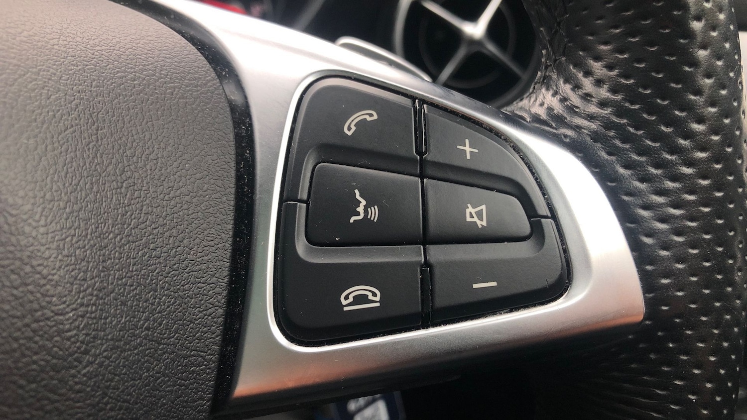 Used Mercedes-Benz SLC 2017 for sale - 76413832: Photo 30