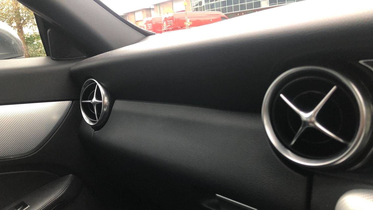 Used Mercedes-Benz SLC 2017 for sale - 76413832: Photo 39