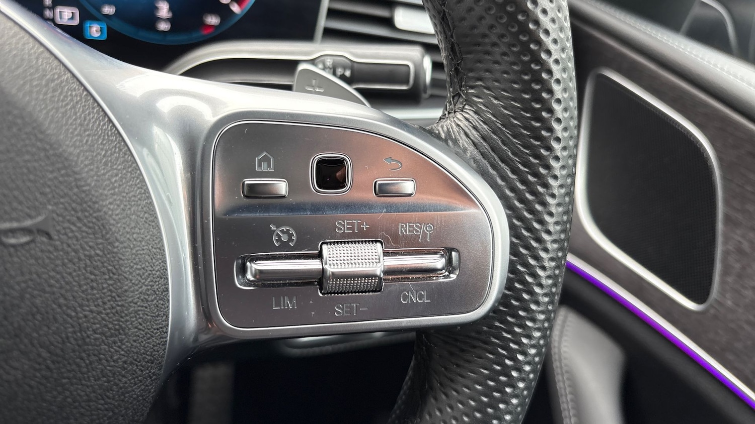 Used Mercedes-Benz GLE 2023 for sale - 76413604: Photo 40