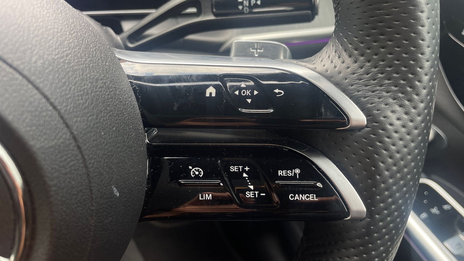 Used Mercedes-Benz GLC 2023 for sale - 76413653: Photo 12