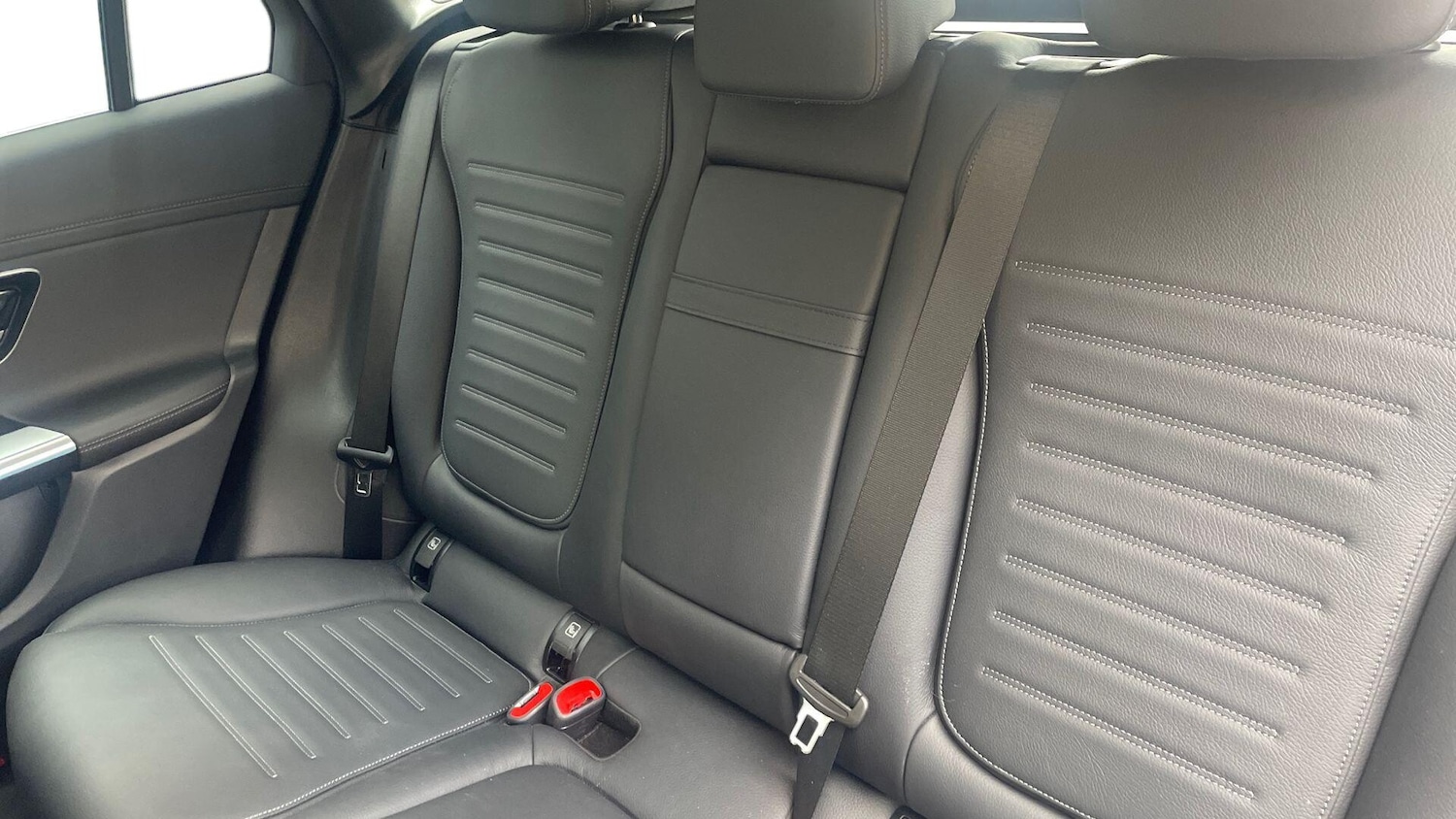 Used Mercedes-Benz GLC 2023 for sale - 76413653: Photo 8