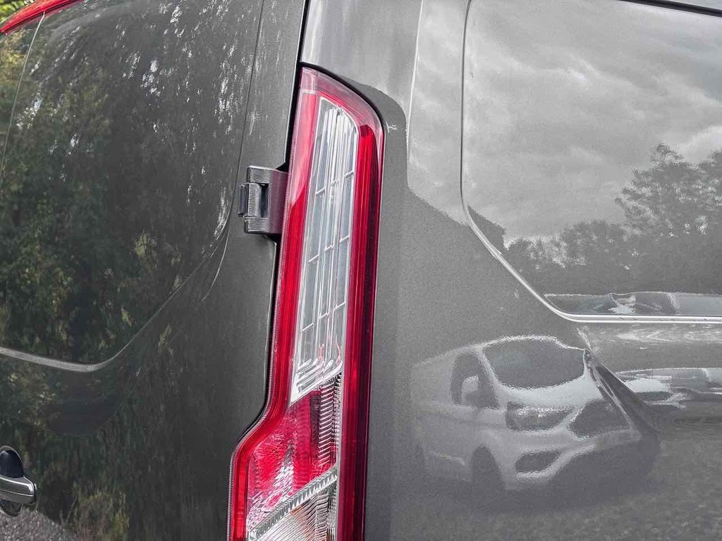Used Ford Transit Custom 2023 for sale - 77152983: Photo 26