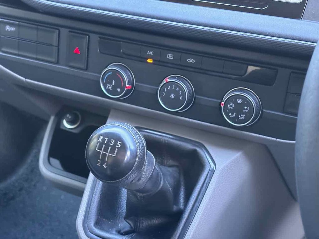 Used Volkswagen Transporter 2023 for sale - 76267039: Photo 48