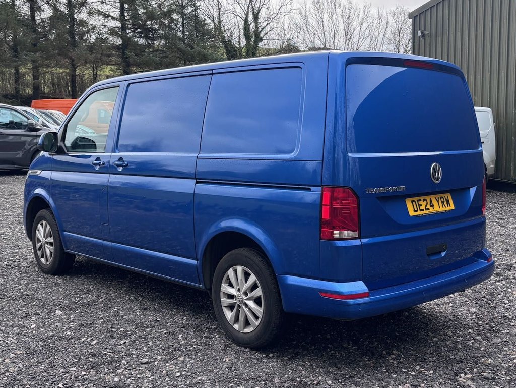 Used Volkswagen Transporter 2024 for sale - 77820496: Photo 5