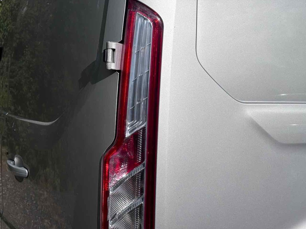 Used Ford Transit Custom 2023 for sale - 75752902: Photo 31
