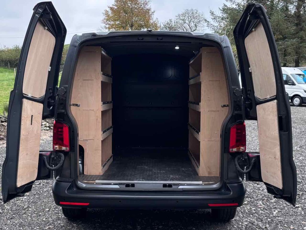 Used Volkswagen Transporter 2024 for sale - 76303562: Photo 11