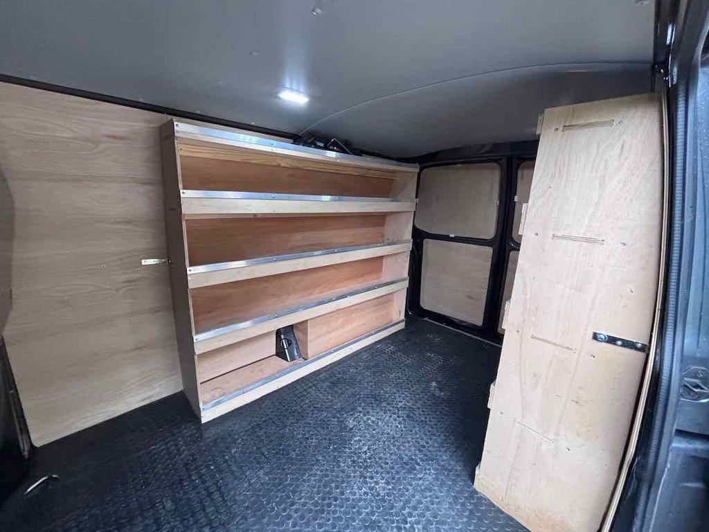 Used Volkswagen Transporter 2024 for sale - 76303562: Photo 14