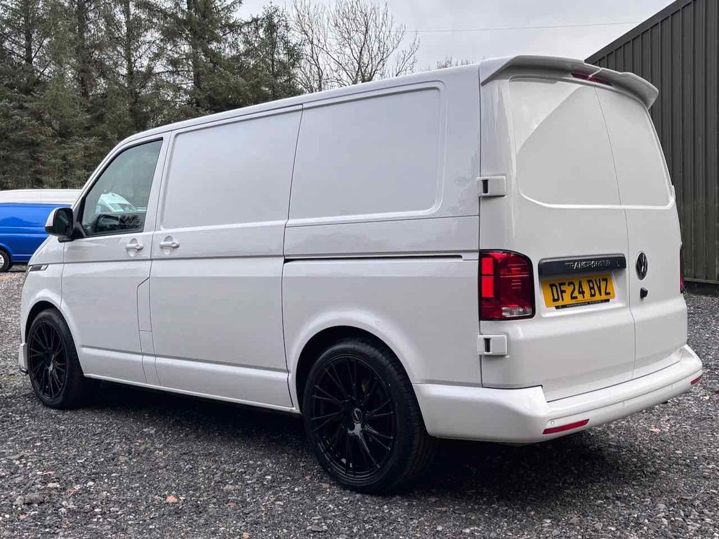 Used Volkswagen Transporter 2024 for sale - 76279731: Photo 5