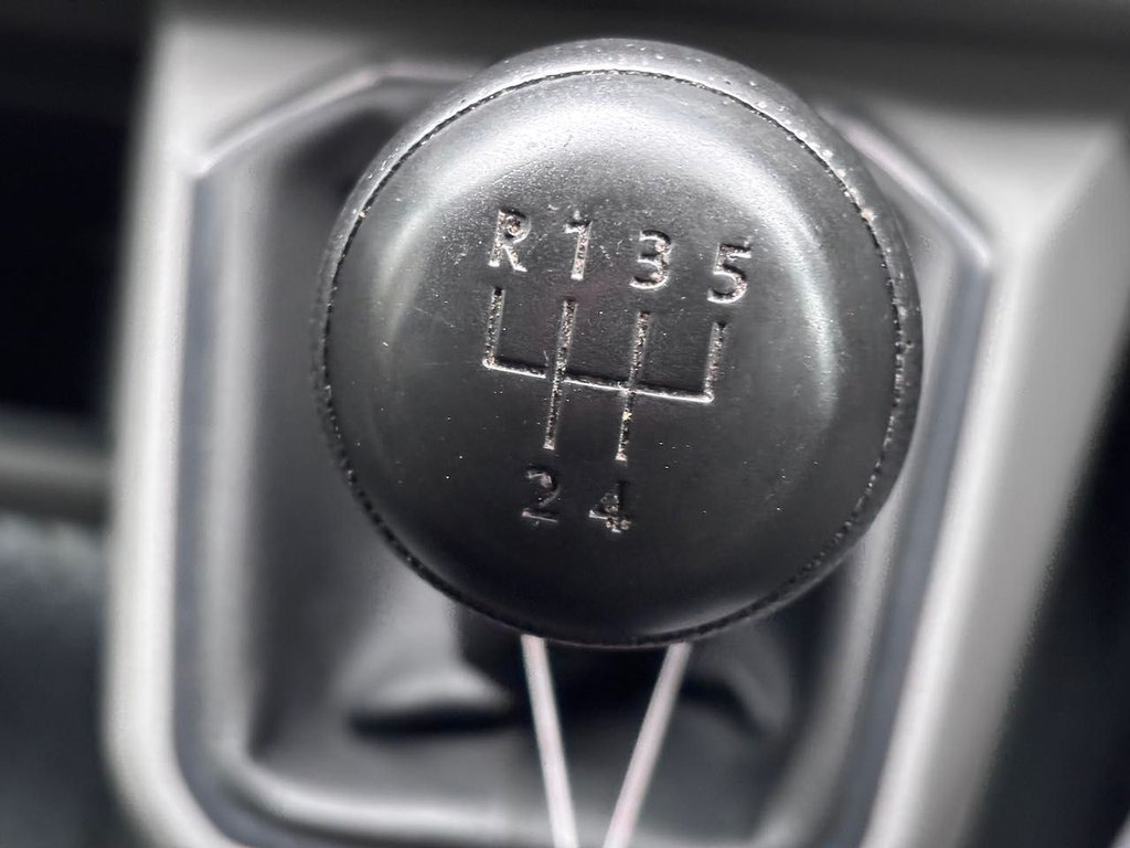 Used Volkswagen Transporter 2022 for sale - 77463787: Photo 48