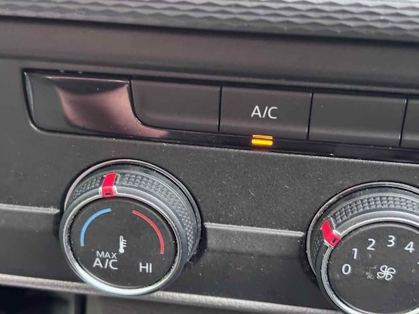 Used Volkswagen Transporter 2021 for sale - 76279730: Photo 32
