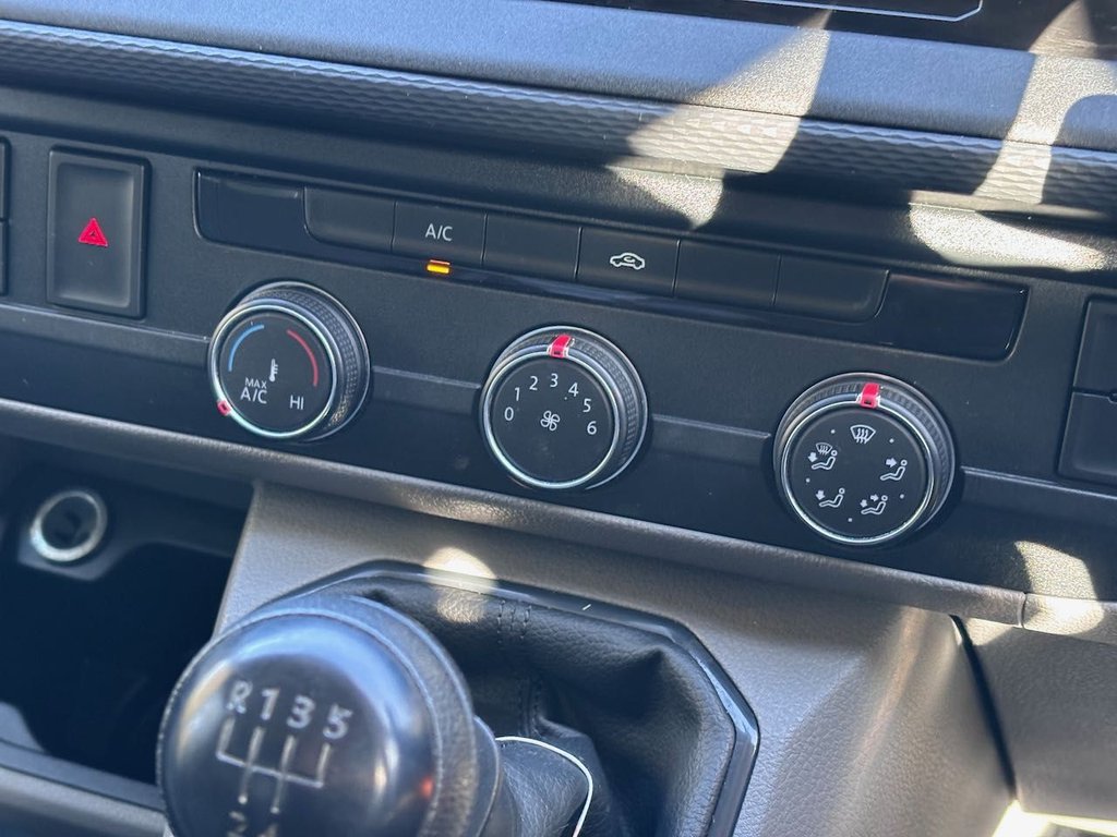 Used Volkswagen Transporter 2022 for sale - 76665706: Photo 49