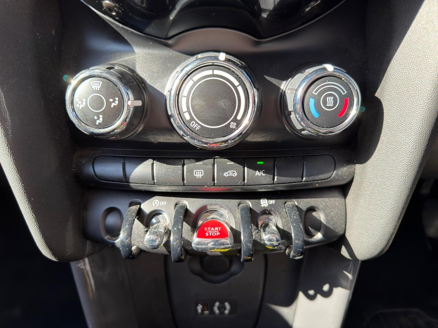 Used MINI Hatch 2015 for sale - 78157812: Photo 23