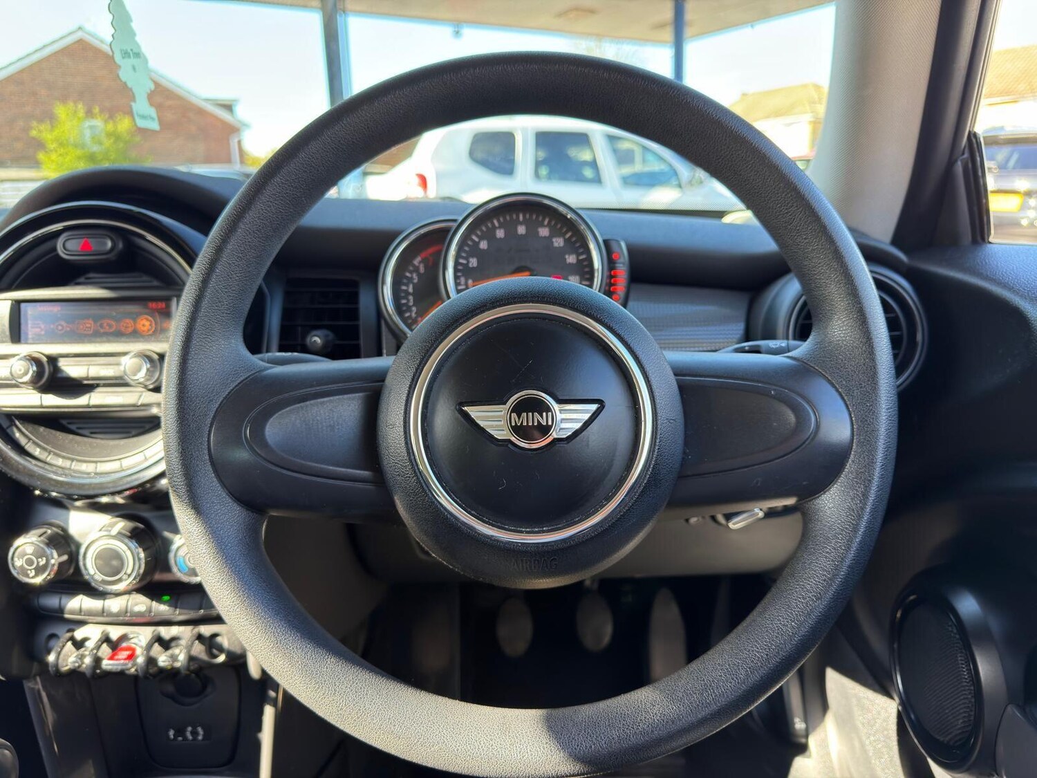 Used MINI Hatch 2015 for sale - 78157812: Photo 25