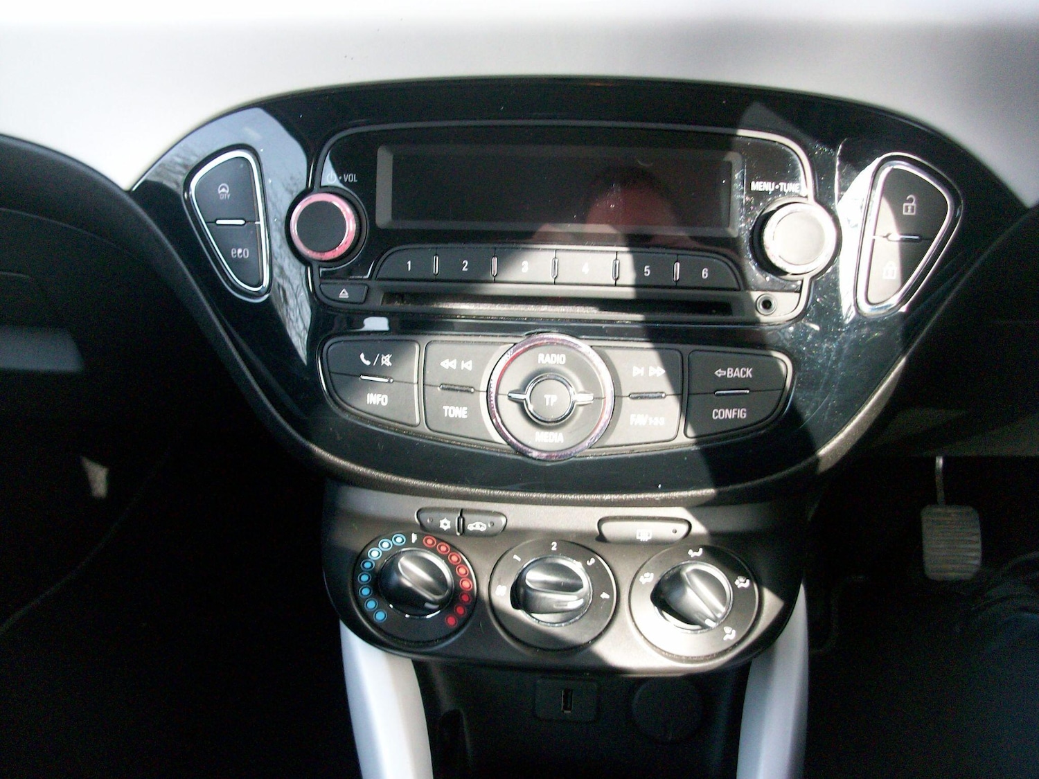 Used Vauxhall ADAM for sale - 77825239: Photo 17