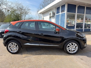Used Renault Captur 2017 for sale - 77957016: Photo