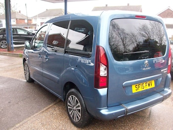 Used Peugeot Partner Tepee 2015 for sale - 77825058: Photo