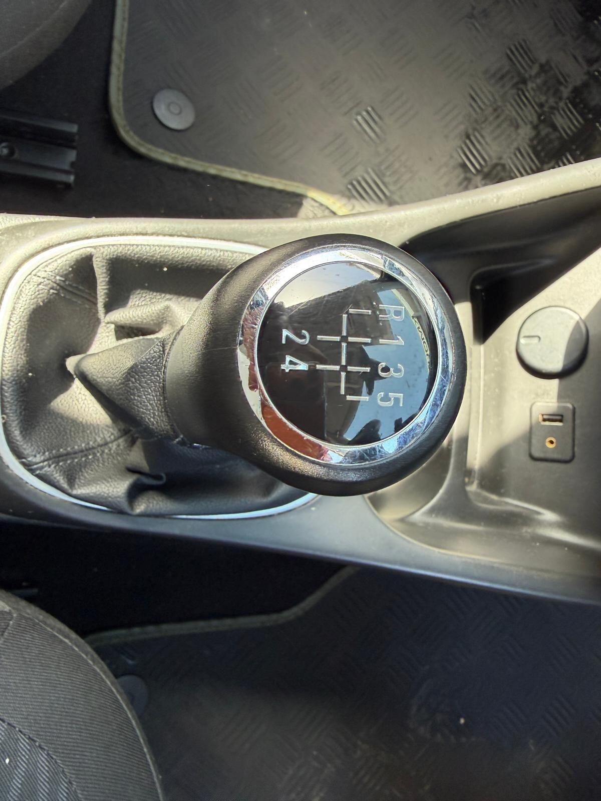 Used Vauxhall Corsa 2015 for sale - 78170623: Photo 13