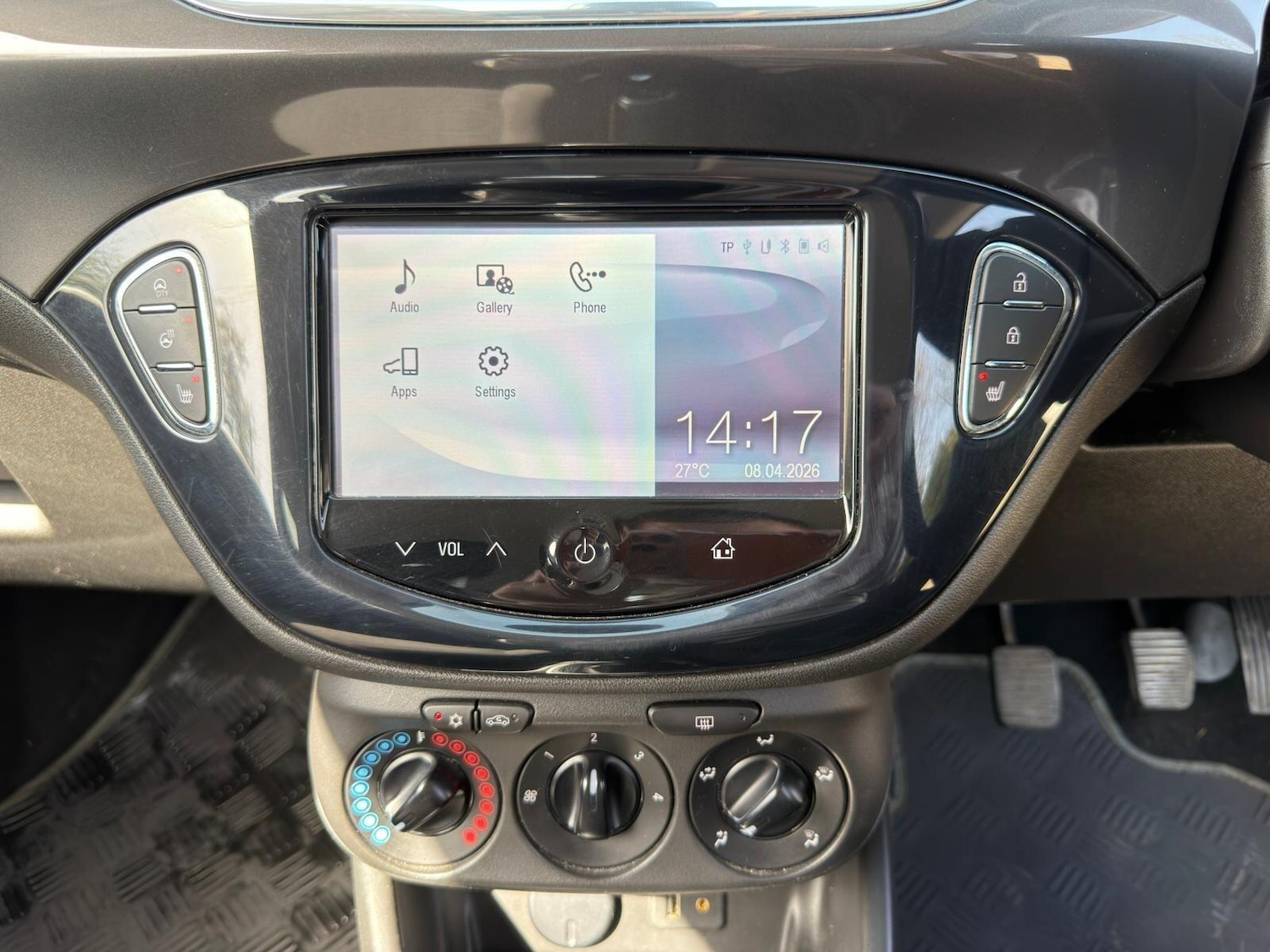 Used Vauxhall Corsa 2015 for sale - 78170623: Photo 24