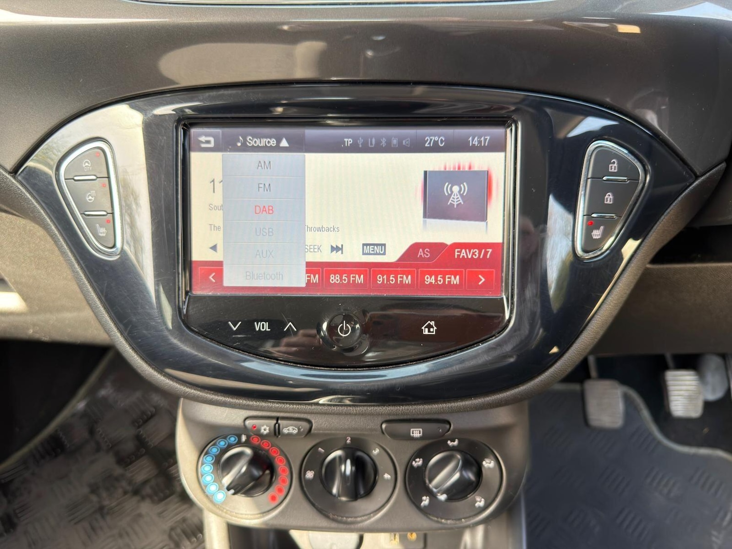 Used Vauxhall Corsa 2015 for sale - 78170623: Photo 25