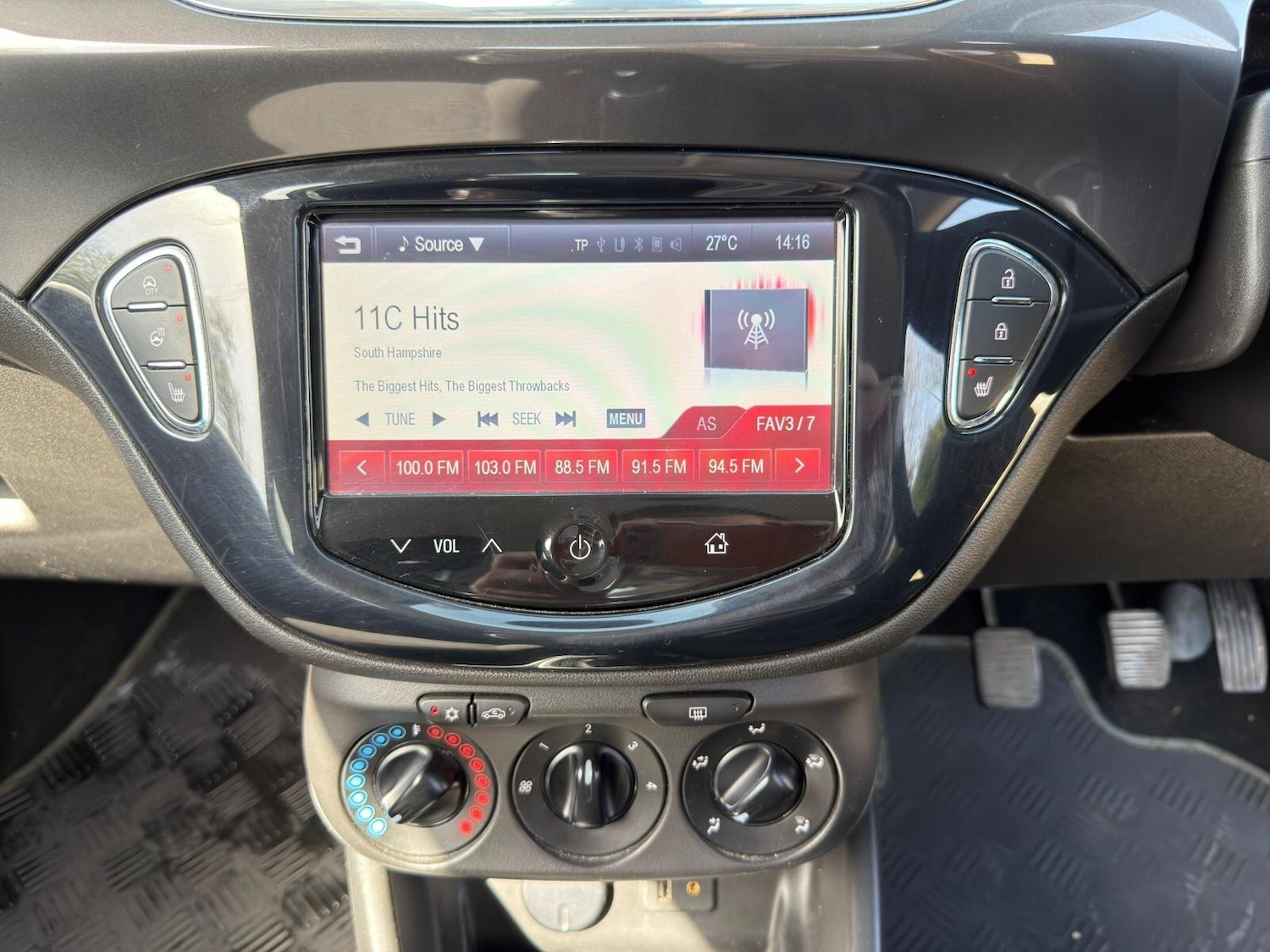 Used Vauxhall Corsa 2015 for sale - 78170623: Photo 26