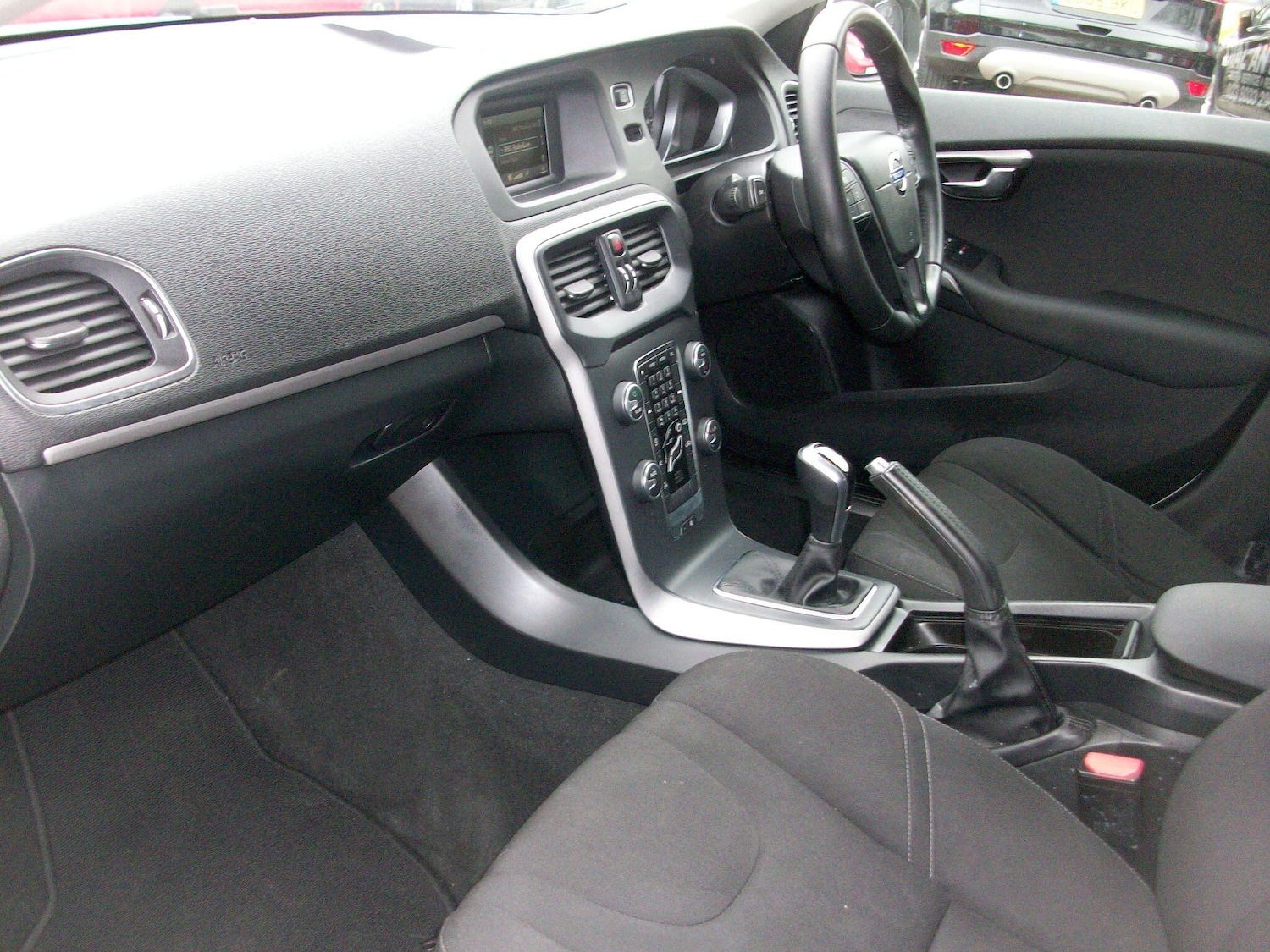 Used Volvo V40 for sale - 77853582: Photo 13