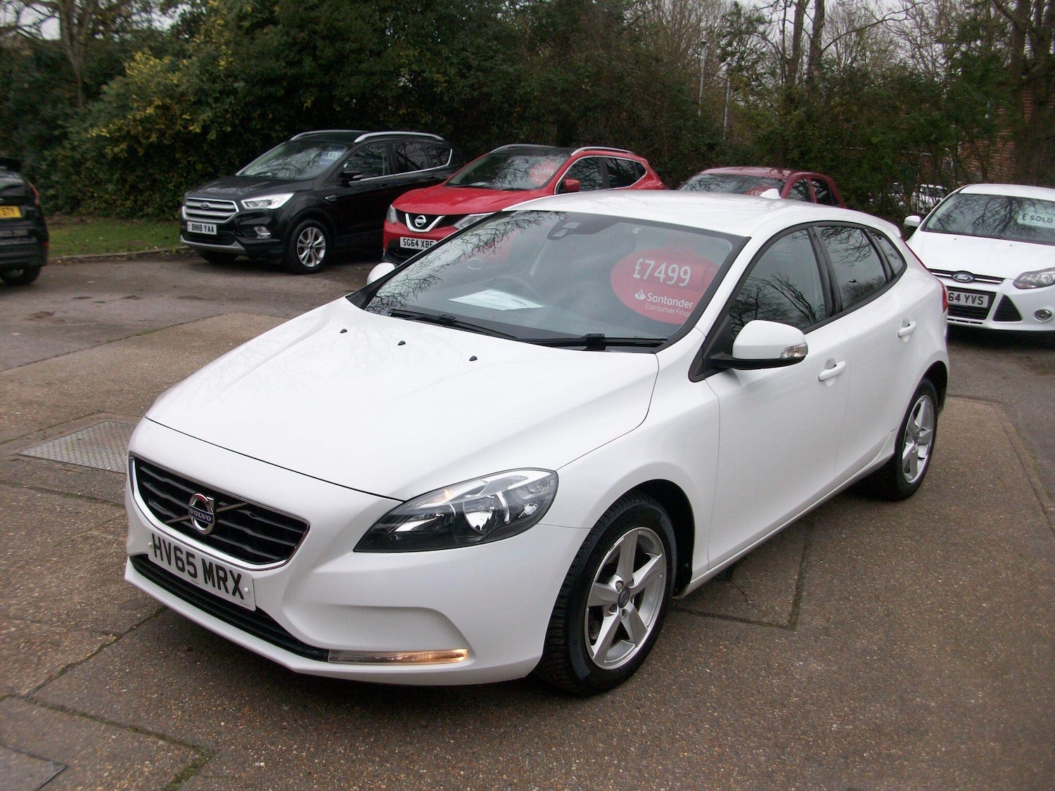 Used Volvo V40 for sale - 77853582: Photo 2