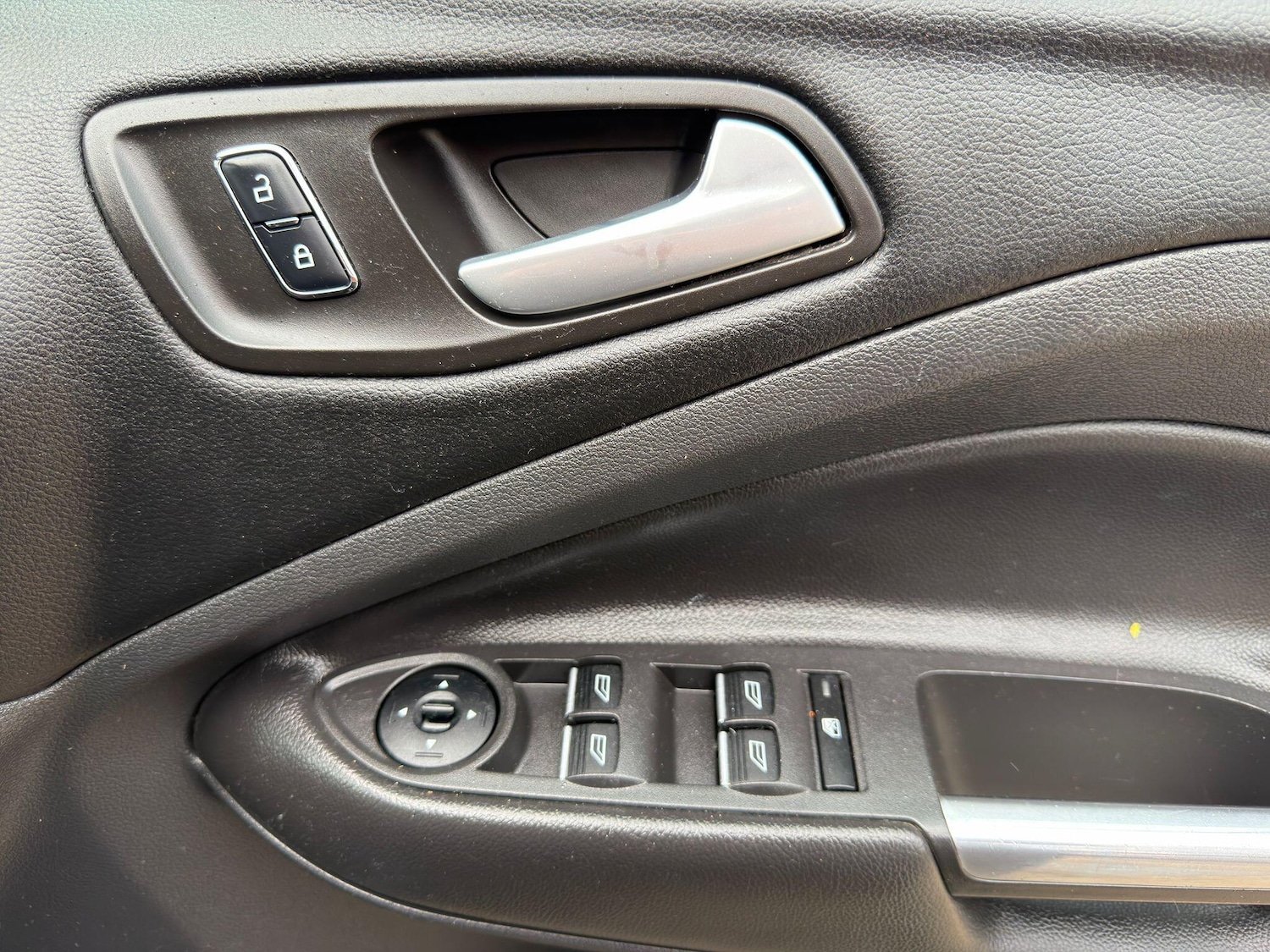 Used Ford Kuga 2015 for sale - 78007473: Photo 19