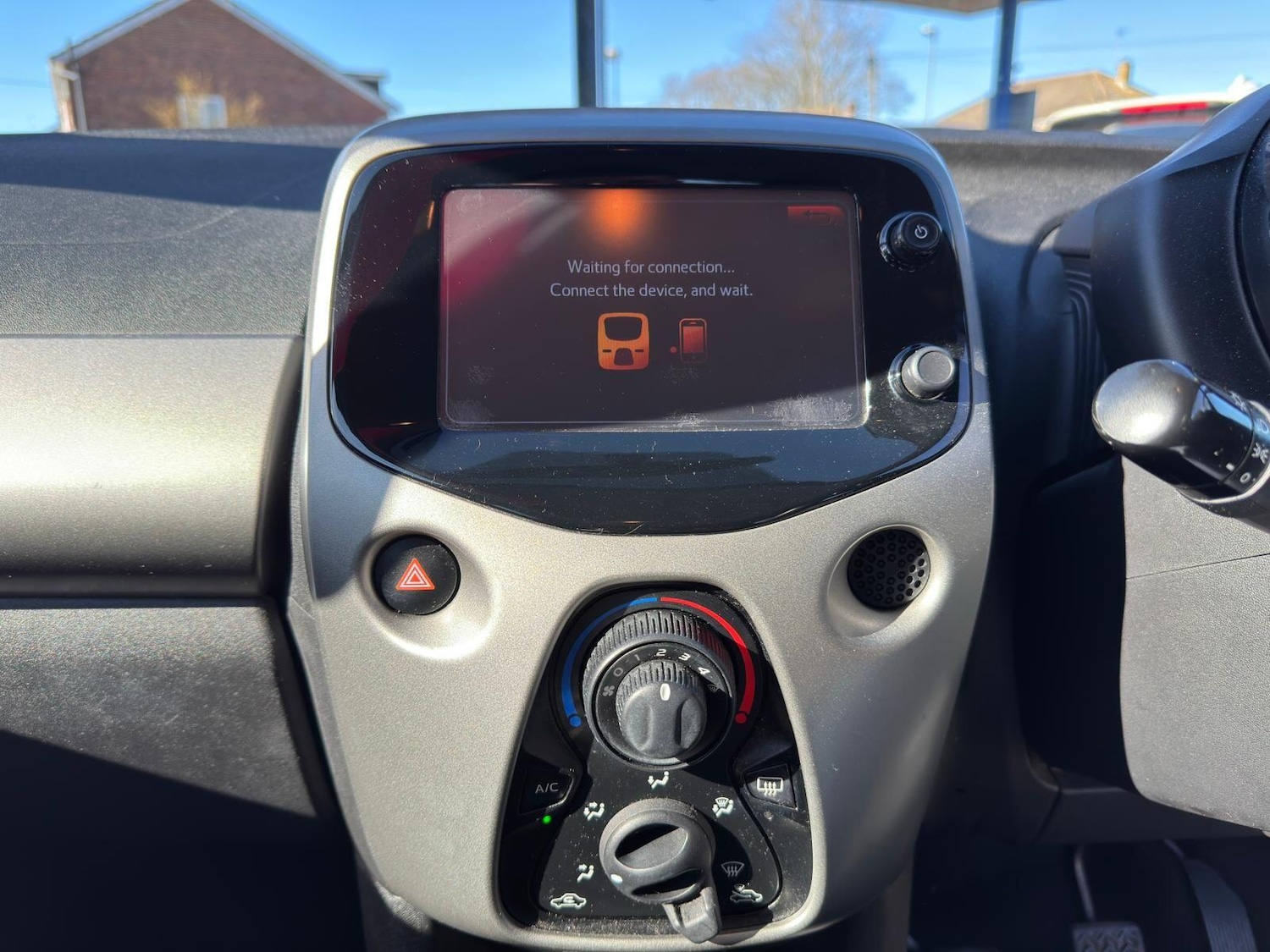 Used Peugeot 108 2015 for sale - 77939337: Photo 19