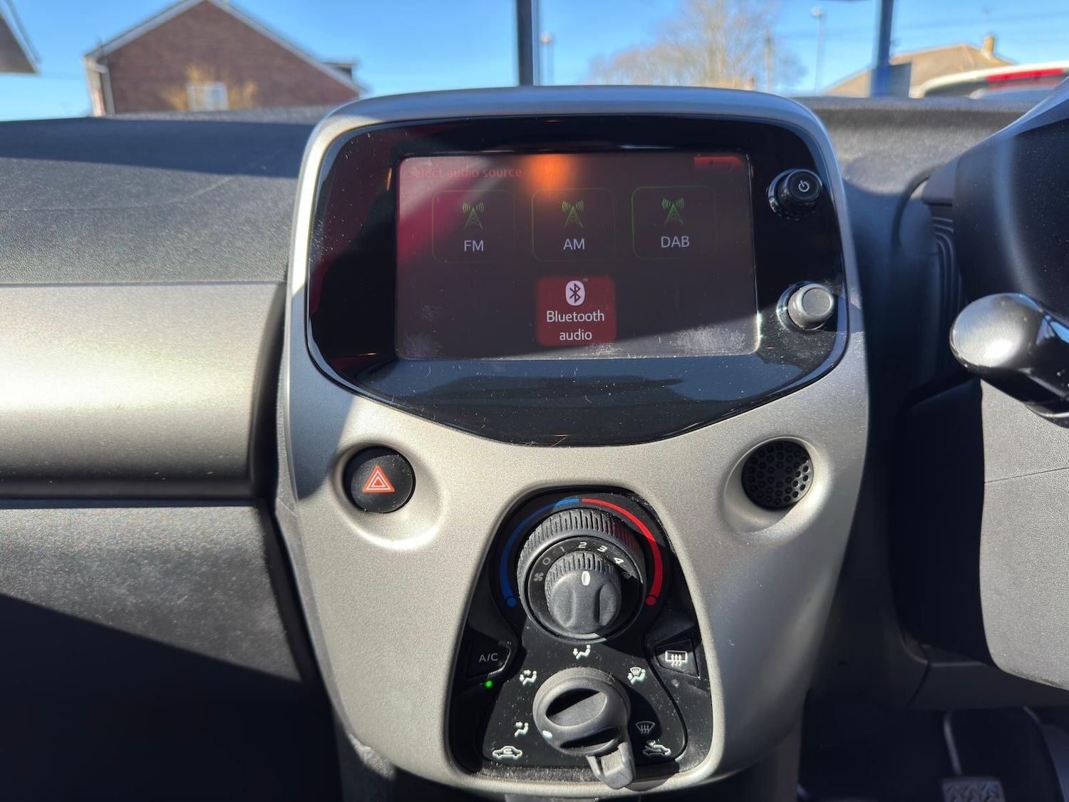 Used Peugeot 108 2015 for sale - 77939337: Photo 21