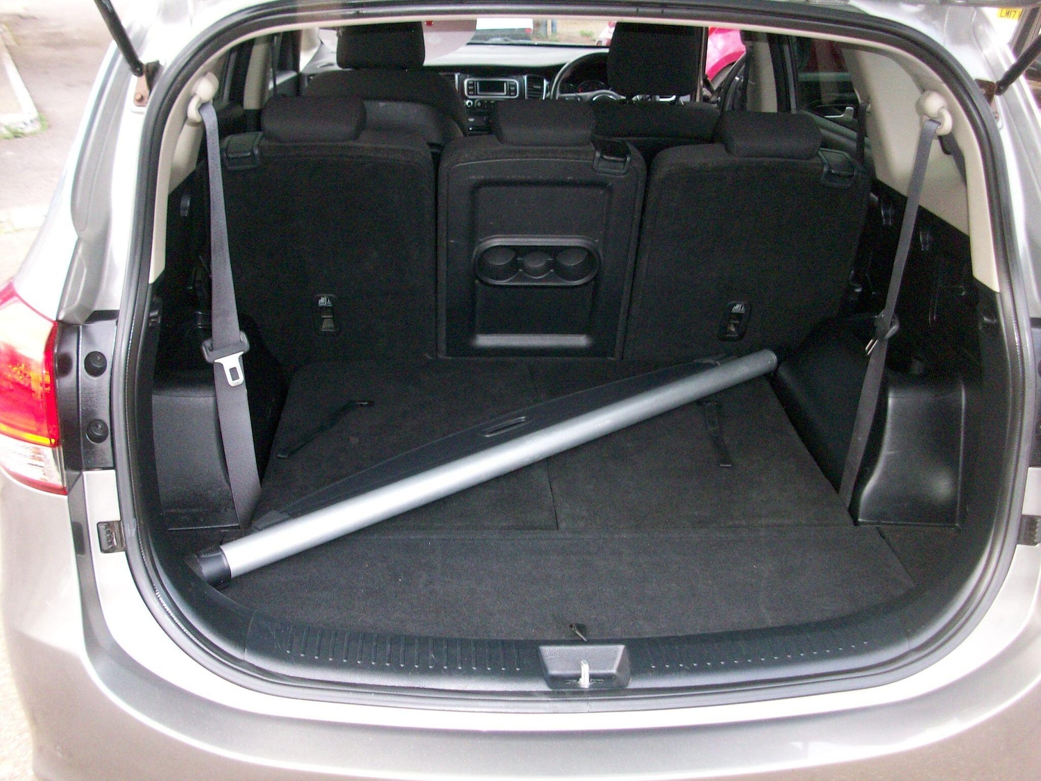 Used Kia Carens for sale - 77824767: Photo 14