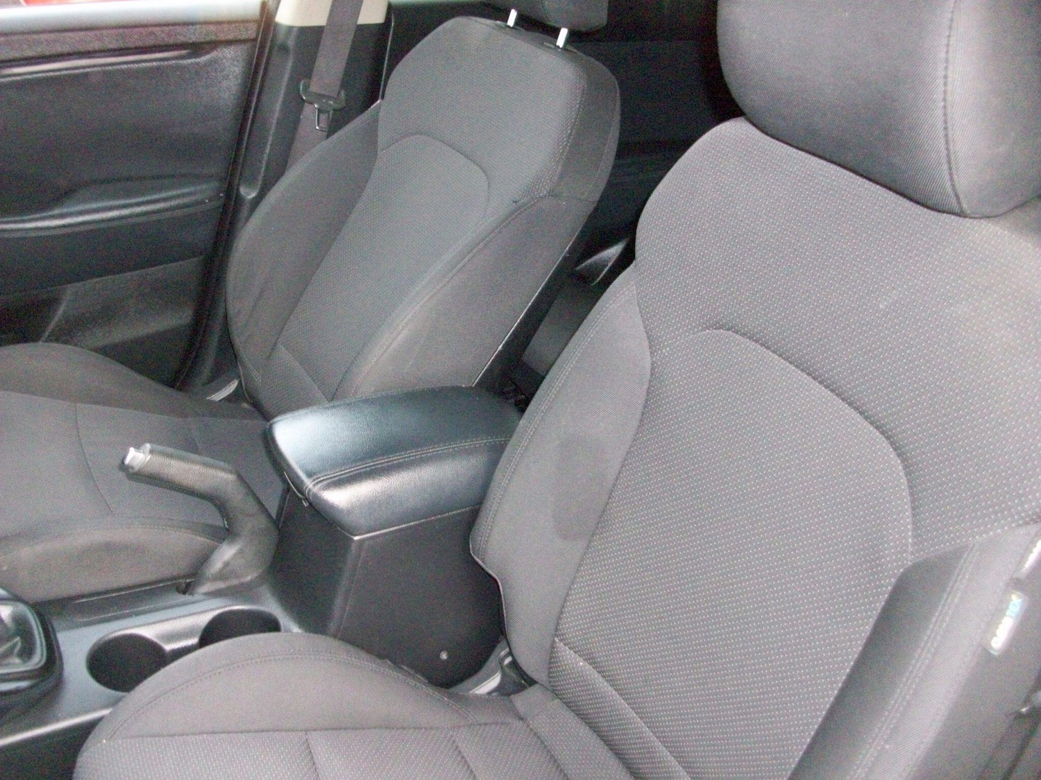 Used Kia Carens for sale - 77824767: Photo 16