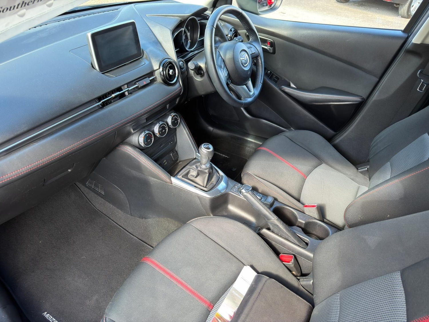 Used Mazda Mazda2 2015 for sale - 78086851: Photo 14