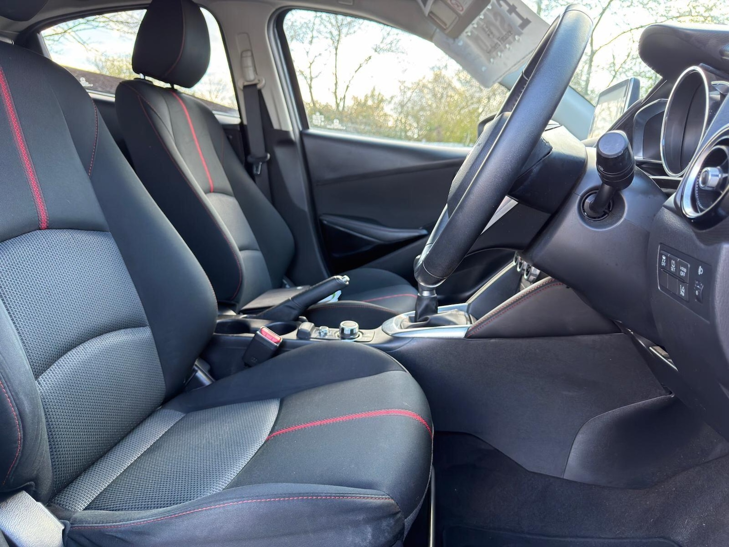 Used Mazda Mazda2 2015 for sale - 78086851: Photo 30