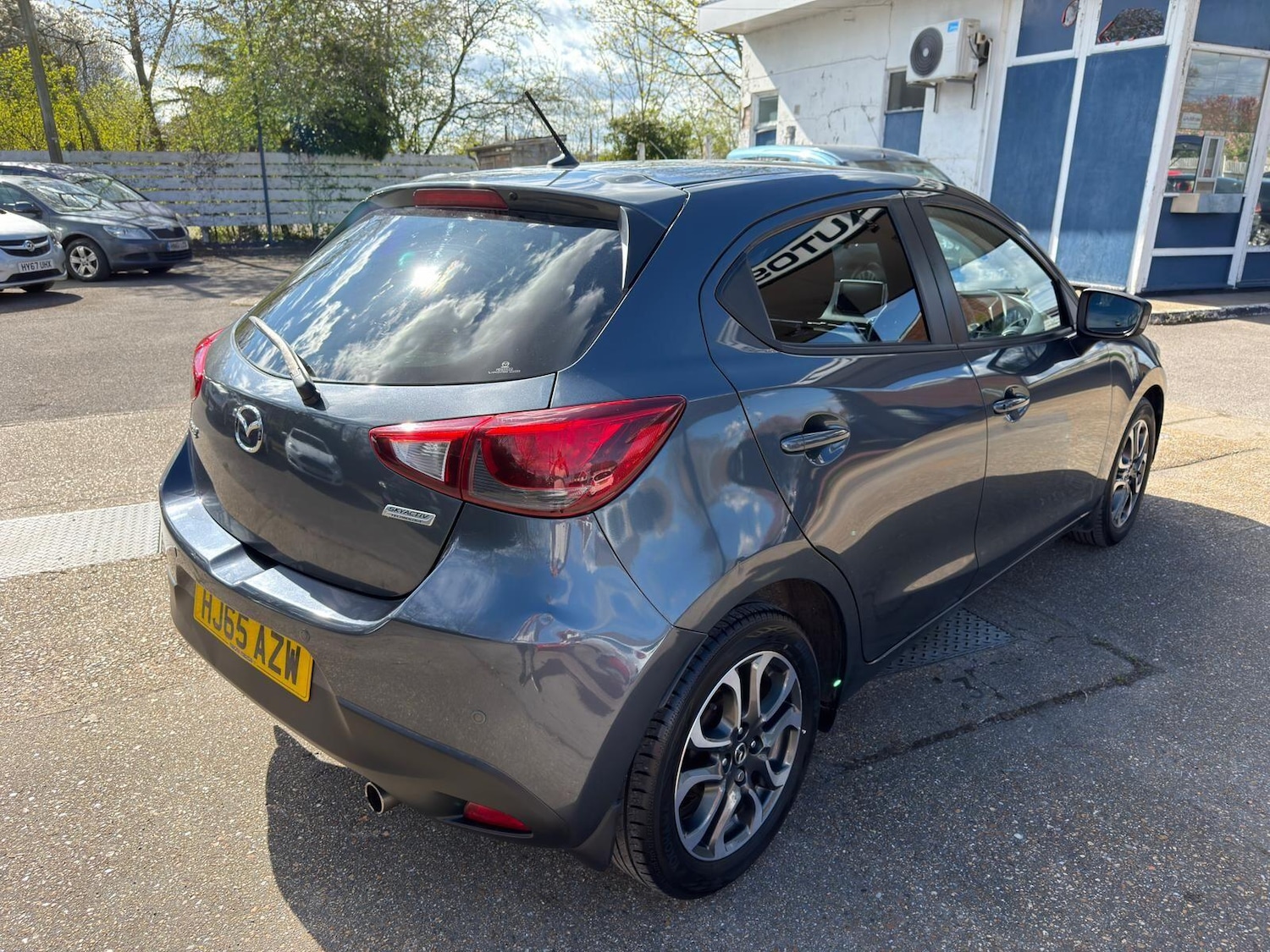 Used Mazda Mazda2 2015 for sale - 78086851: Photo 5