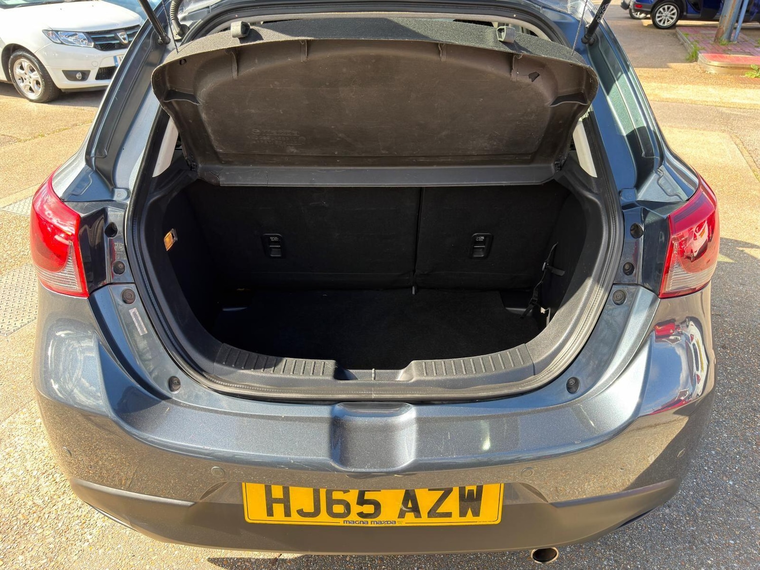 Used Mazda Mazda2 2015 for sale - 78086851: Photo 7